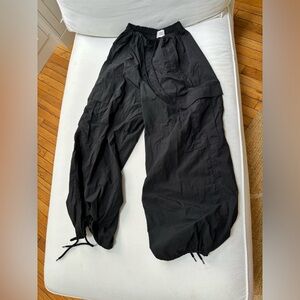 Urban outfitters cargo oversized pants black size L